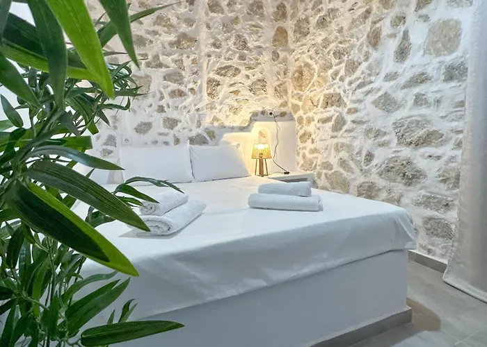 فيلة Monopetra View Leros *