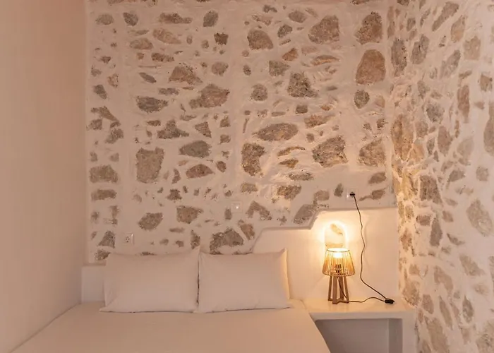 Monopetra View Leros فيلة Vromolithos