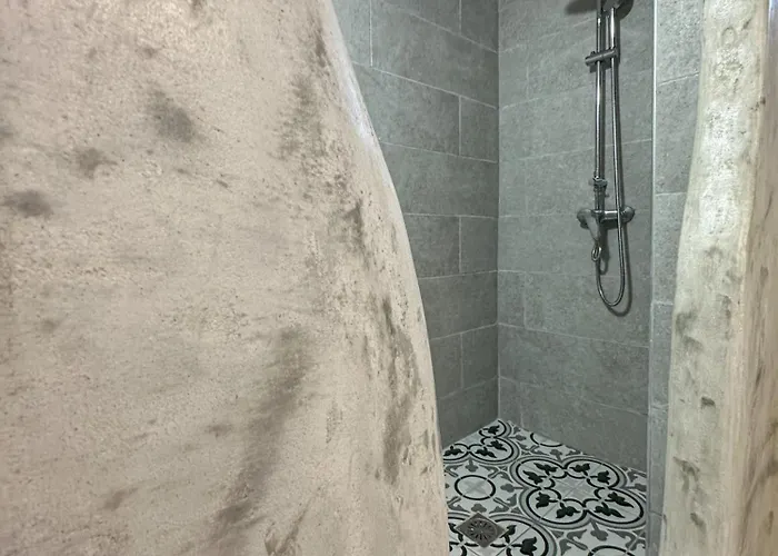 Monopetra View Leros فيلة